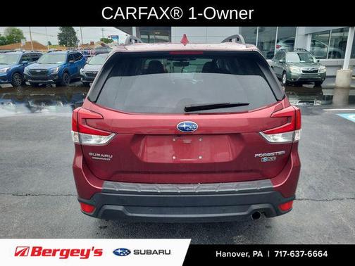 Crimson Red Pearl 2022 Subaru Forester Limited