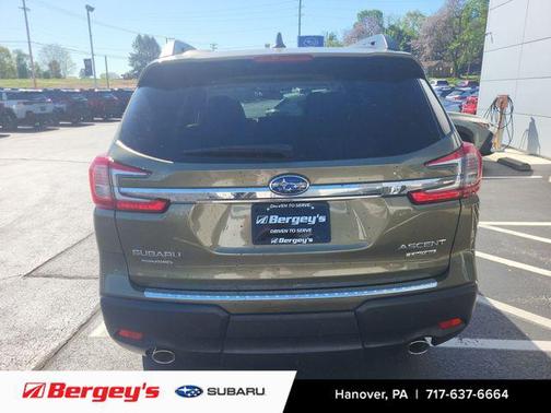 Autumn Green Metallic 2026 Subaru Ascent Limited 8-Passenger