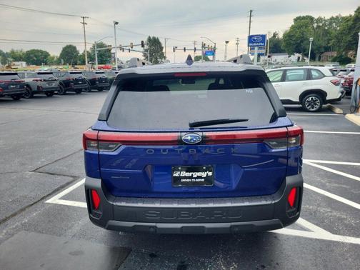 Sapphire Blue Pearl 2026 Subaru Outback Limited