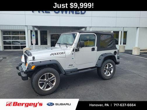 Bright Silver Metallic Clearcoat/Black Soft Top 2004 Jeep Wrangler X