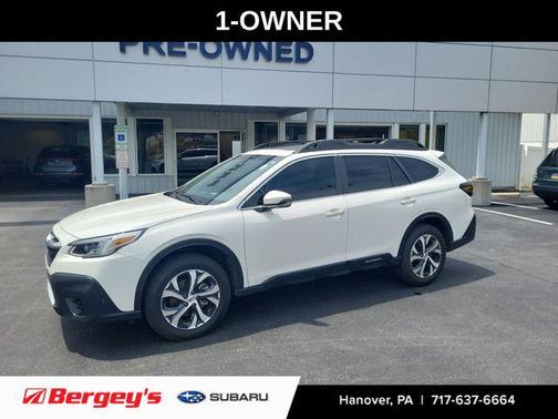 Crystal White Pearl 2022 Subaru Outback Limited