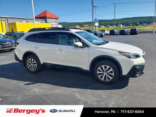 Crystal White Pearl 2022 Subaru Outback Premium