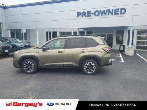 Autumn Green Metallic 2025 Subaru Forester Premium