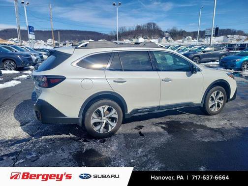 2022 Subaru Outback Touring XT