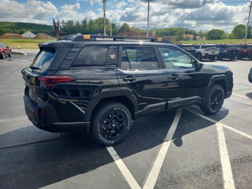 Crystal Black Silica 2026 Subaru Outback Wilderness