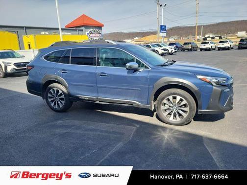 2025 Subaru Outback Touring