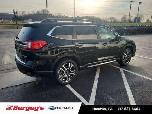 Crystal Black Silica 2026 Subaru Ascent Limited 7-Passenger