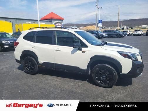 Crystal White Pearl 2022 Subaru Forester Wilderness