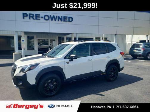 Crystal White Pearl 2022 Subaru Forester Wilderness