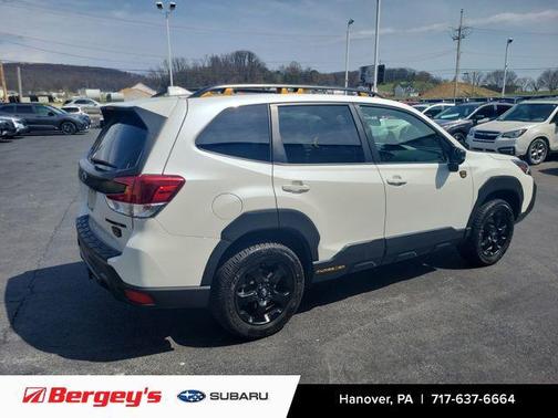 Crystal White Pearl 2022 Subaru Forester Wilderness