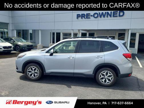 Ice Silver Metallic 2022 Subaru Forester Premium