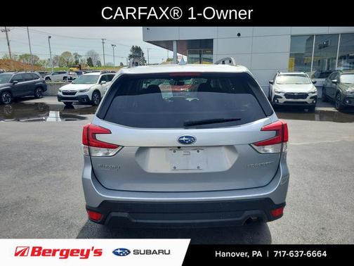 Ice Silver Metallic 2022 Subaru Forester Premium