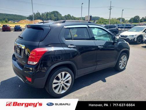 Mosaic Black Metallic 2017 Chevrolet Trax Premier