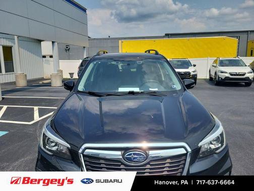 Crystal Black Silica 2019 Subaru Forester Limited