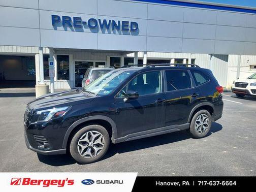 Crystal Black Silica 2024 Subaru Forester Premium