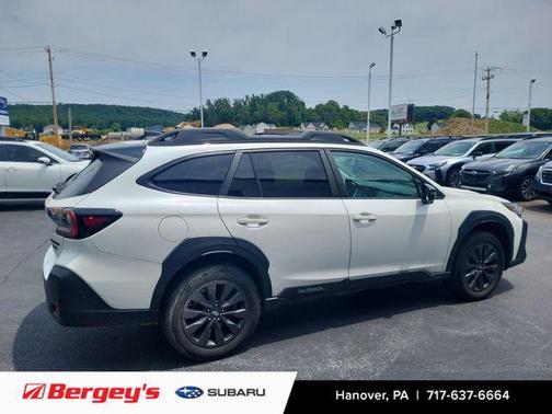 Crystal White Pearl 2024 Subaru Outback Onyx Edition
