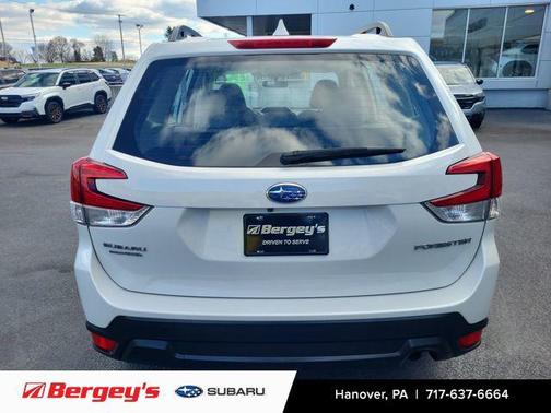 2022 Subaru Forester Base