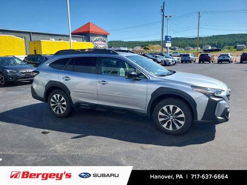 Ice Silver Metallic 2023 Subaru Outback Limited