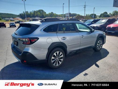 Ice Silver Metallic 2023 Subaru Outback Limited