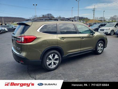Autumn Green Metallic 2023 Subaru Ascent Premium 7-Passenger