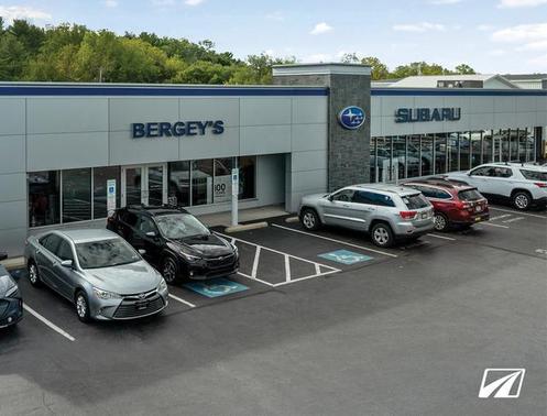 Crystal White Pearl 2019 Subaru Forester Limited