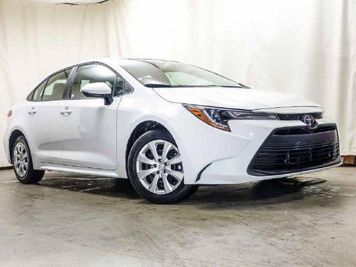 Ice 2026 Toyota Corolla LE