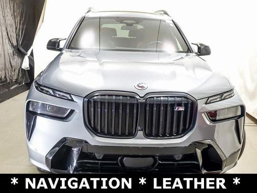 2023 BMW X7 M60i