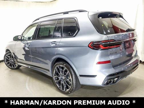 2023 BMW X7 M60i