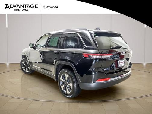 Diamond Black Crystal Pearlcoat 2022 Jeep Grand Cherokee 4xe