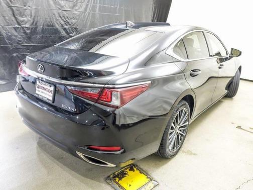2022 Lexus ES 350 Base