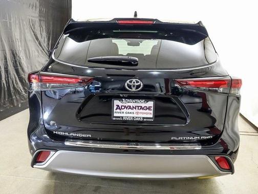 2024 Toyota Highlander Platinum