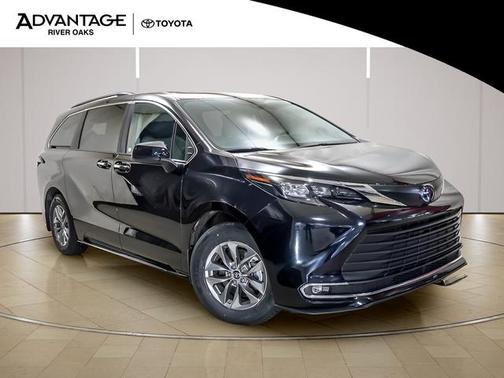 2024 Toyota Sienna XLE