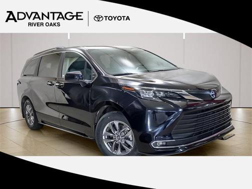 2024 Toyota Sienna XLE