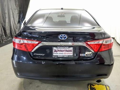 2017 Toyota Camry Hybrid XLE