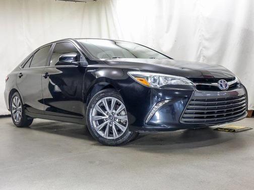 2017 Toyota Camry Hybrid XLE