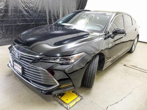 2019 Toyota Avalon Hybrid Limited