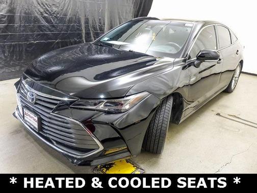 2019 Toyota Avalon Hybrid Limited