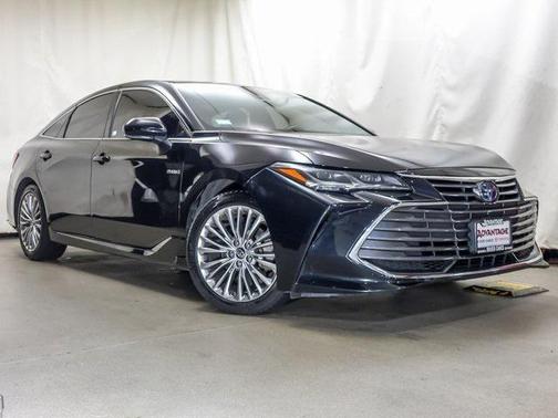 2019 Toyota Avalon Hybrid Limited