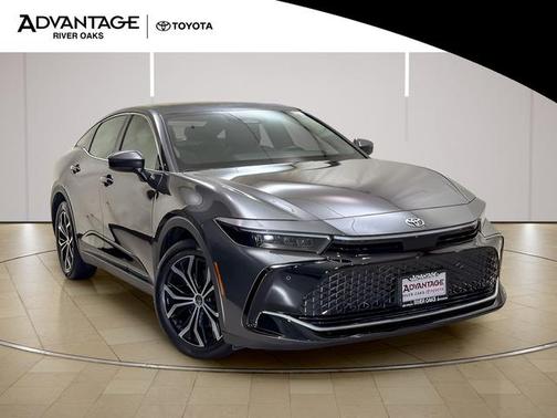 Magnetic Gray Metallic 2024 Toyota Crown Limited