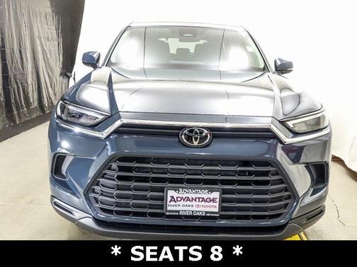 2025 Toyota Highlander LE