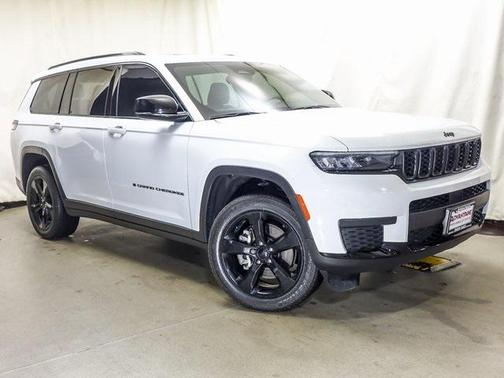 2023 Jeep Grand Cherokee L Altitude