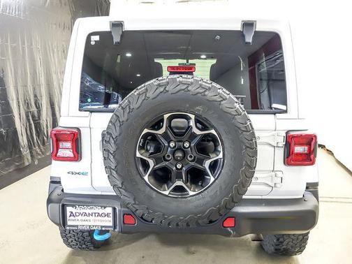 Bright White Clearcoat 2021 Jeep Wrangler Unlimited Rubicon