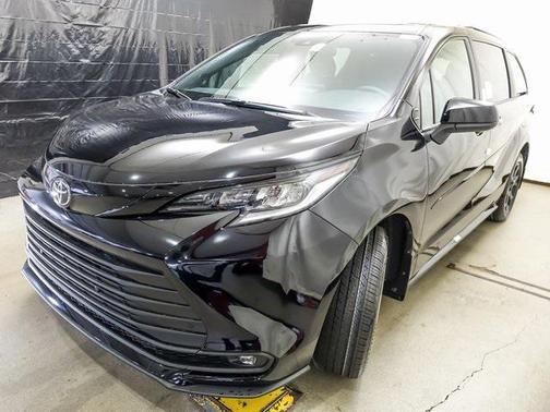 2026 Toyota Sienna Woodland Edition