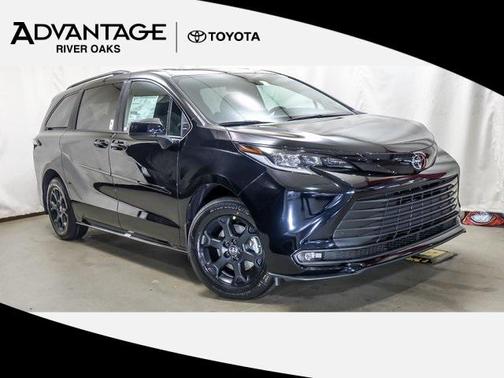 2026 Toyota Sienna Woodland Edition