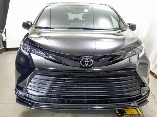 2026 Toyota Sienna Woodland Edition