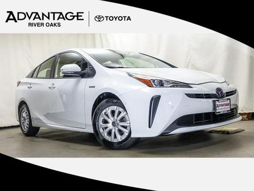 2022 Toyota Prius LE