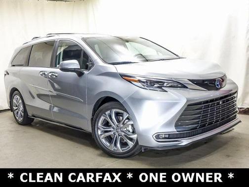 2023 Toyota Sienna Platinum 7 Passenger