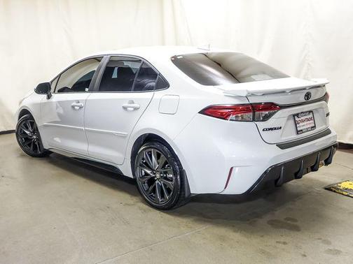 Ice Cap 2024 Toyota Corolla XSE