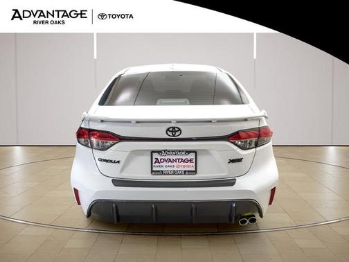 Ice Cap 2024 Toyota Corolla XSE
