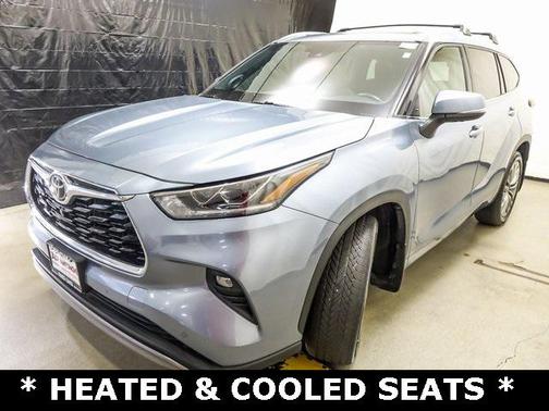 2022 Toyota Highlander Platinum